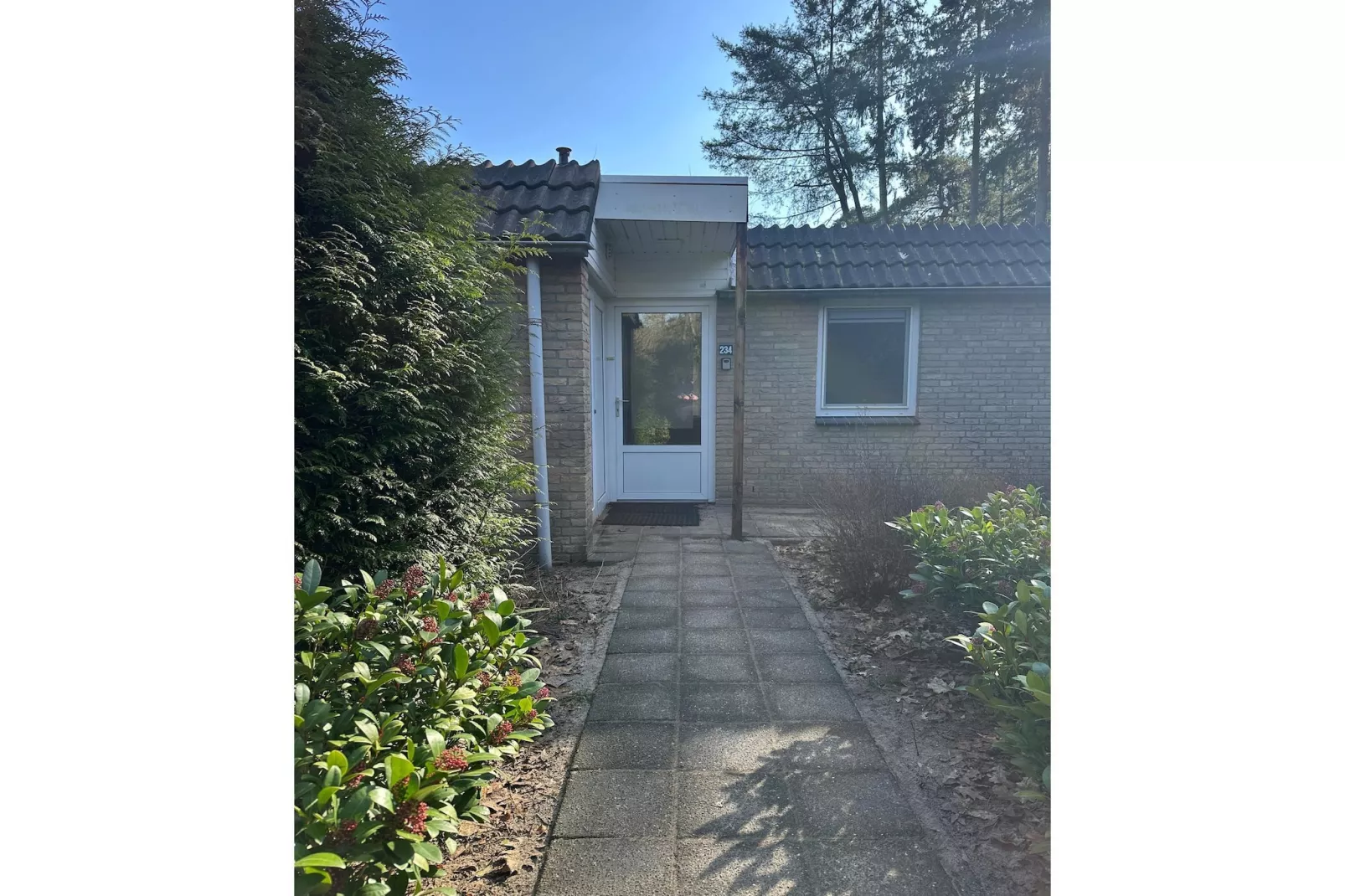 BOSRIJK-Buitenkant zomer