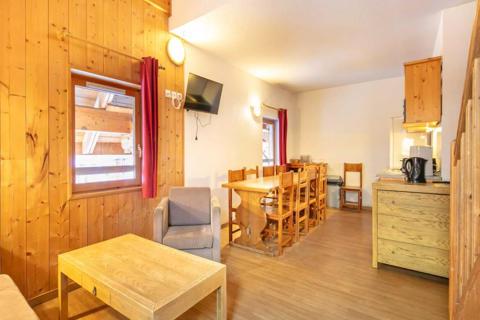 Fermes de Saint Sorlin - Jonquilles N°303 - 5P10-Eetkamer