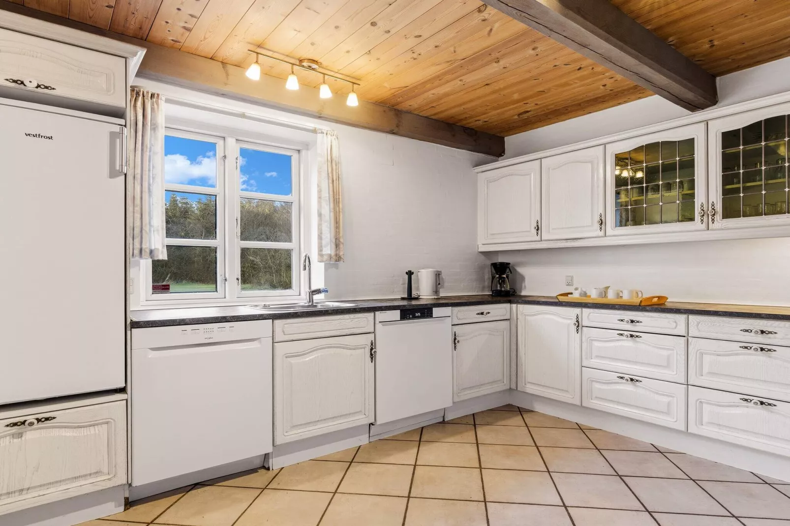 Luxe retraite met hottub -- By Traum Ferienwohnungen-Binnen