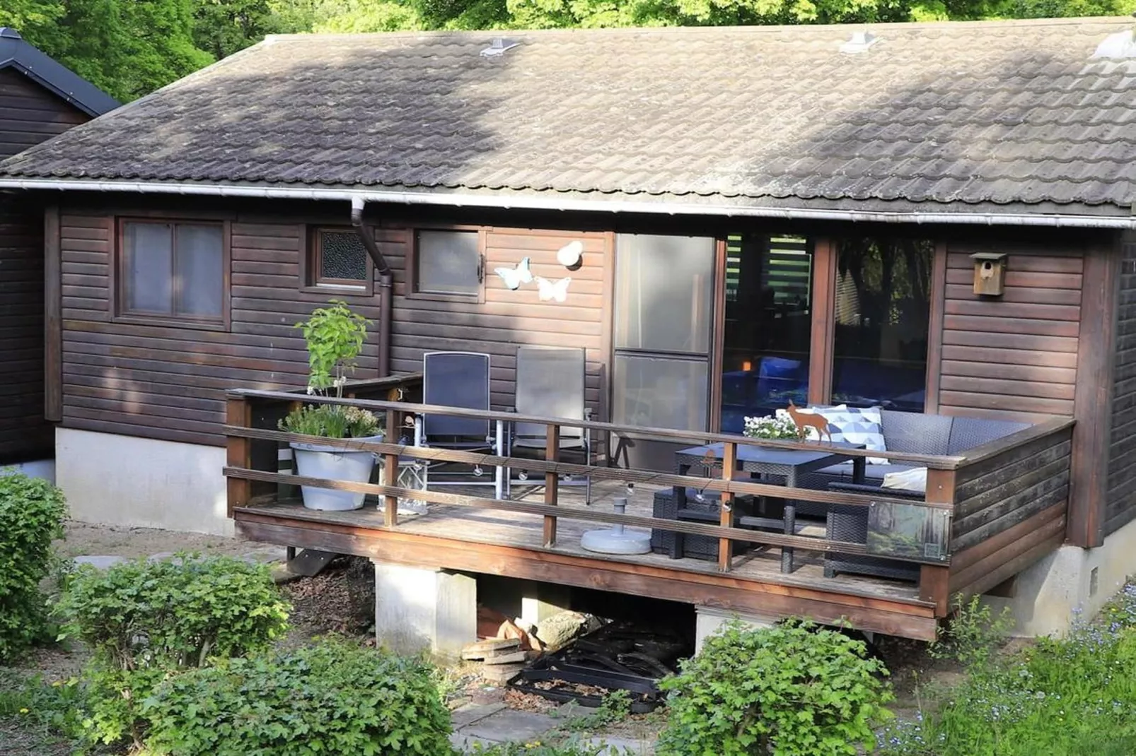 Chalet du temps suspendu-Tuinen zomer