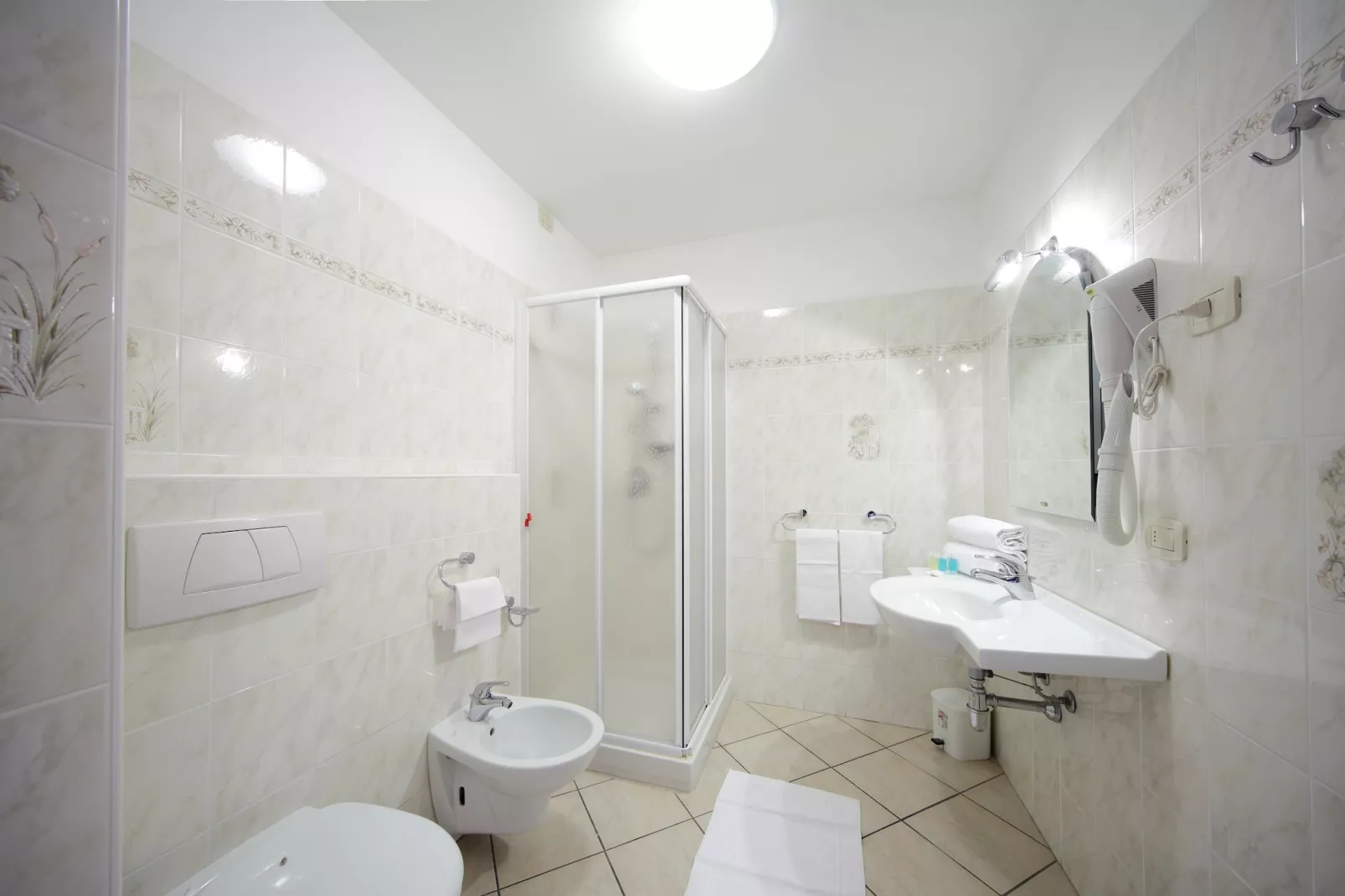 Residence Zust Verbania Intra - Bilo-Badkamer