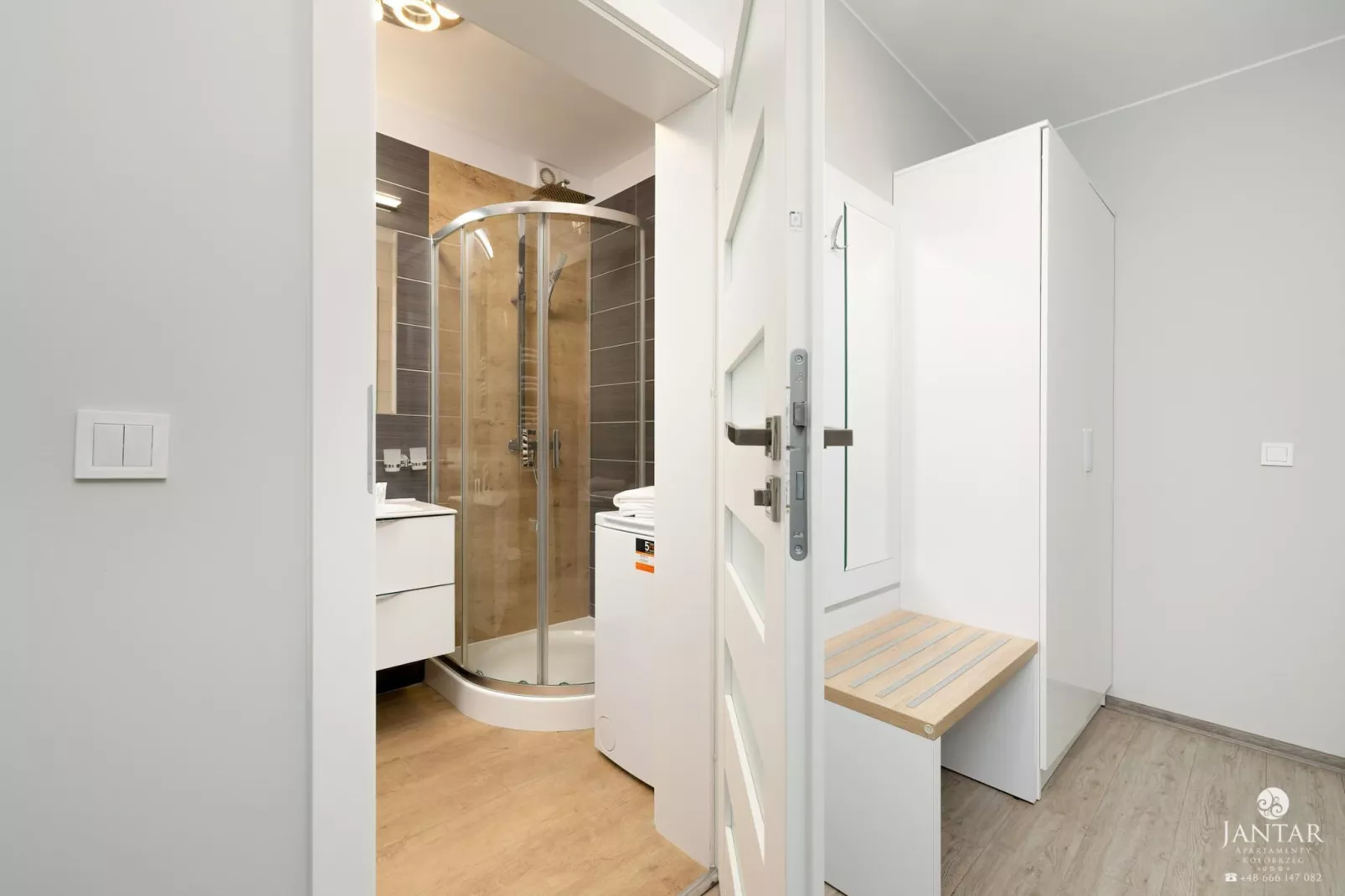 Apartament Grunwaldzka 12b/22 Pobierowo-Badkamer