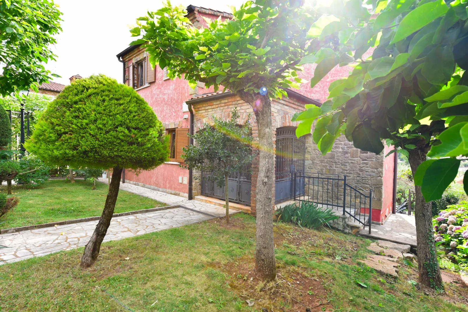 Villa Gloria-Tuinen zomer