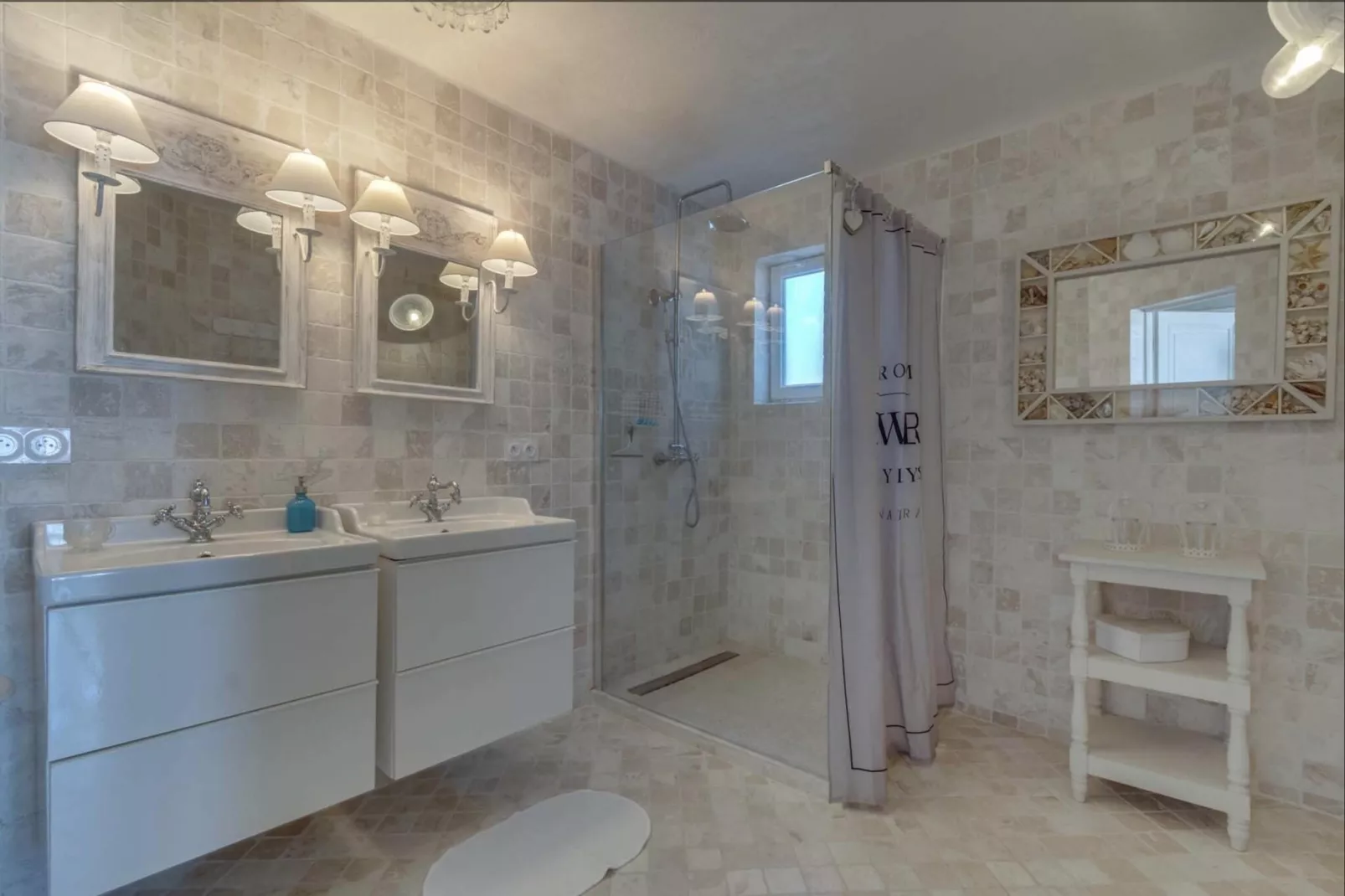 Villa Gaillarde 8 pers - Badkamer