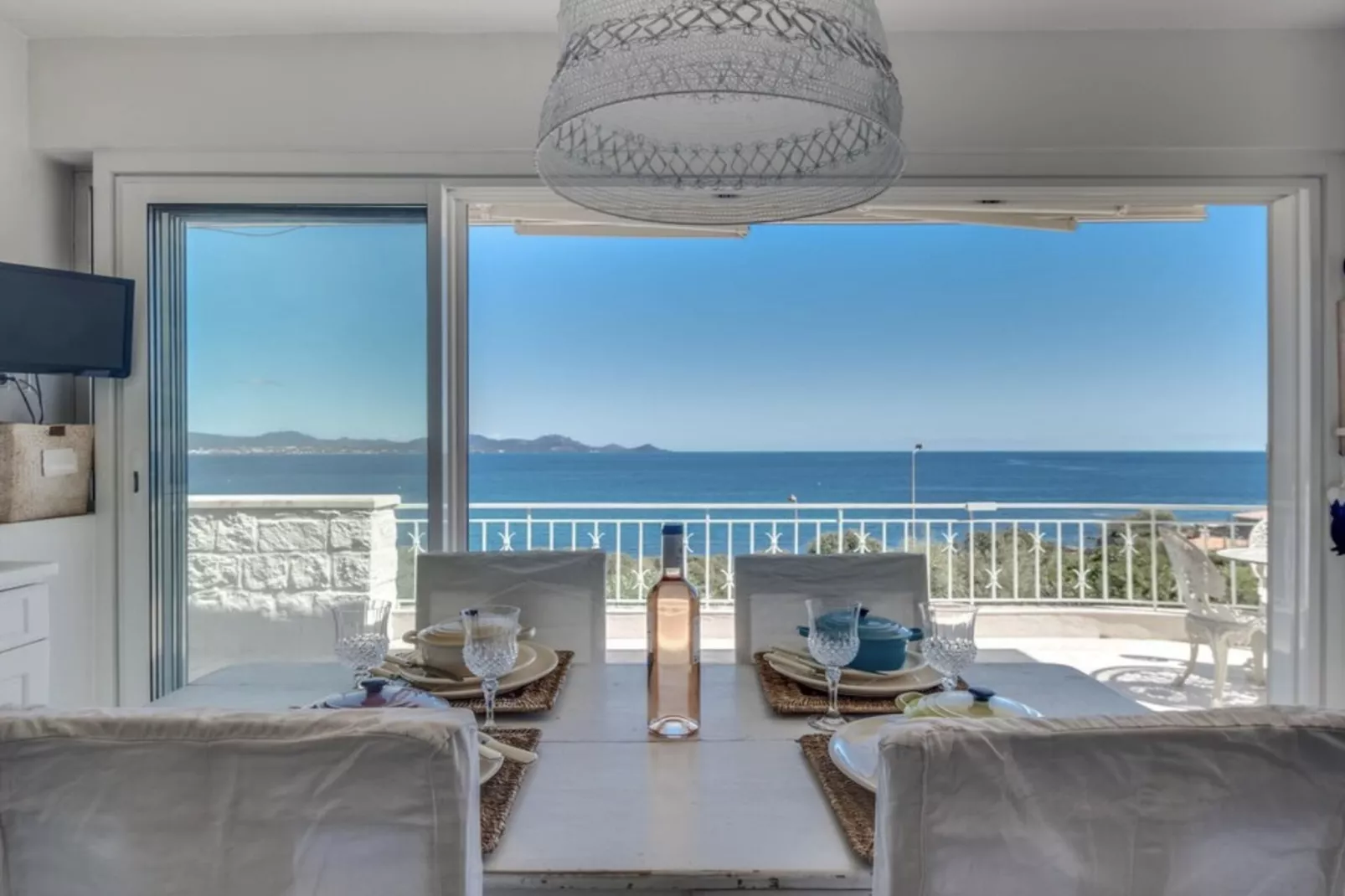 Villa Gaillarde 12 Pers-Uitzicht zomer