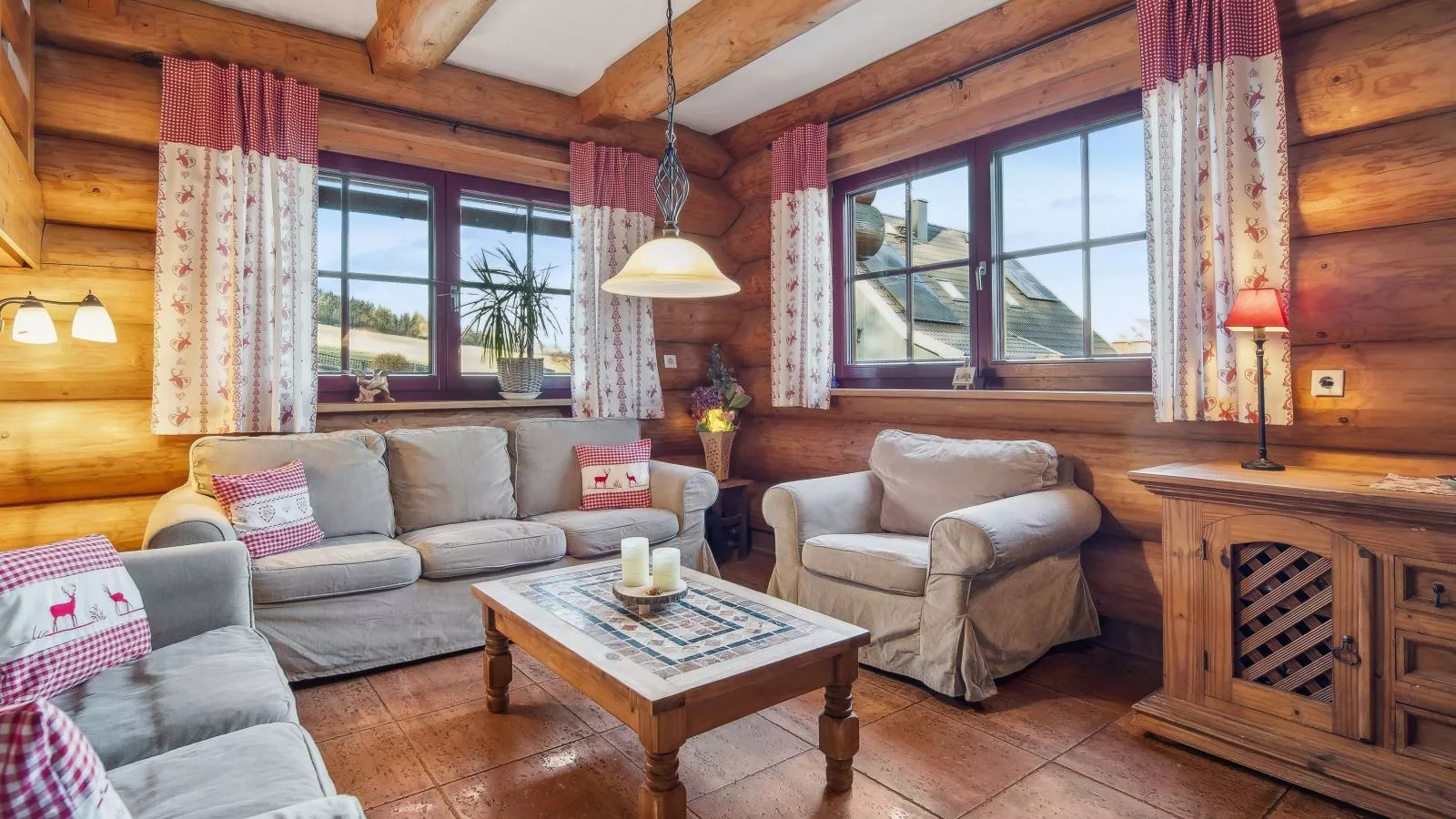 Naturstammhaus-Woonkamer