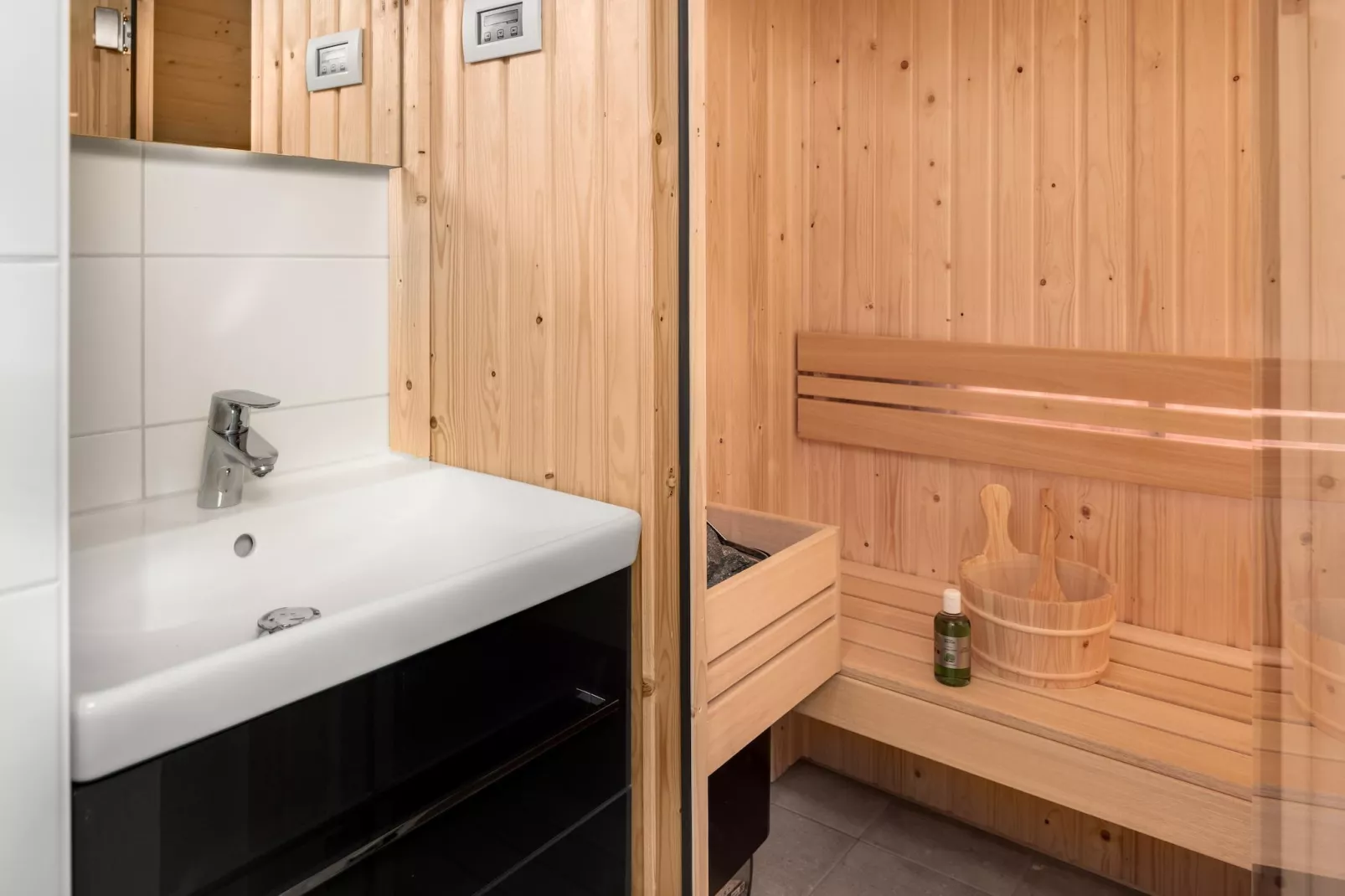 Park Veerse Kreek 5 - Badkamer