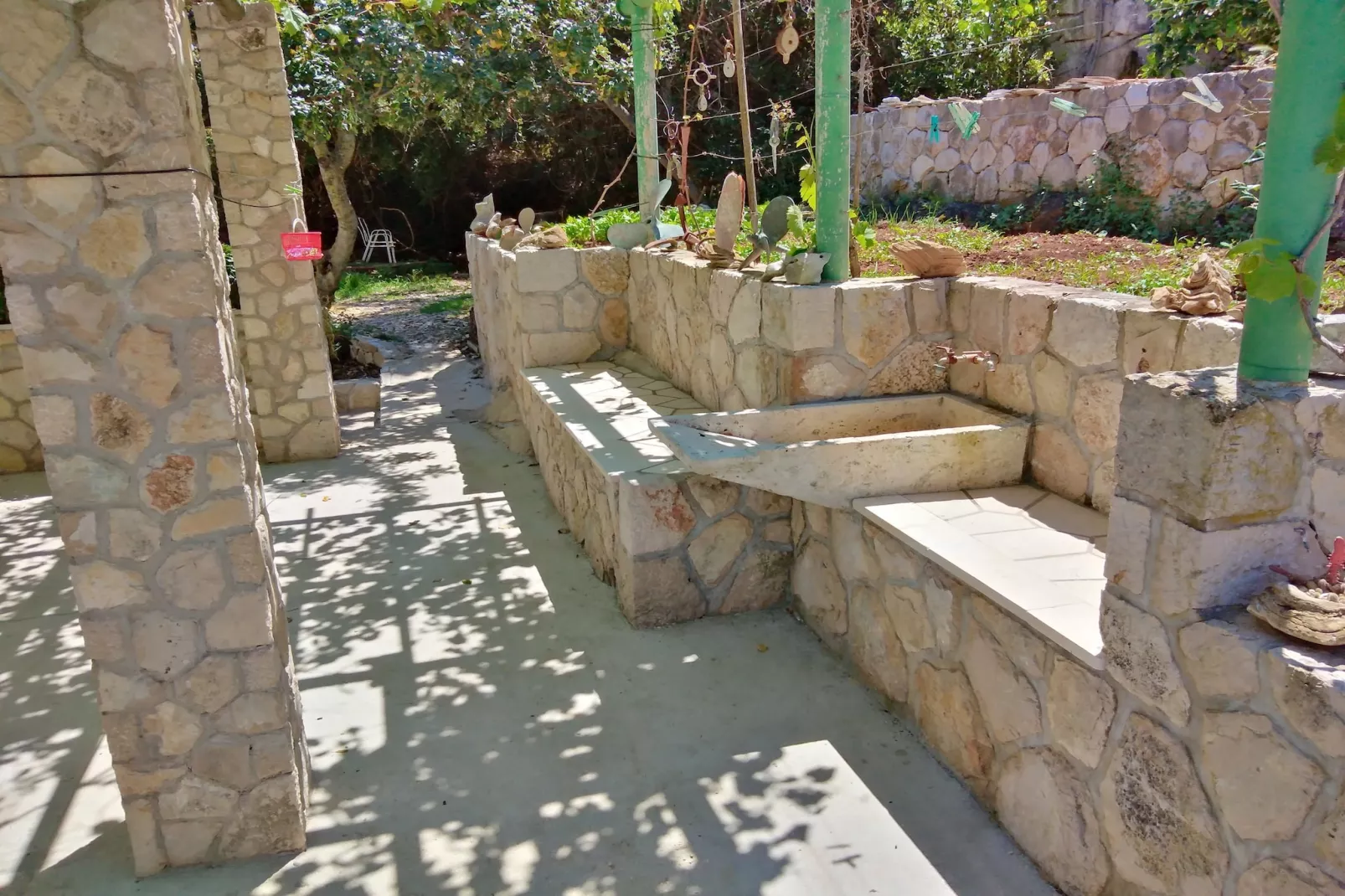 Guest House Hazdovac Rooms - Two Bedroom Apartment with Terrace and Sea View-Buitenlucht