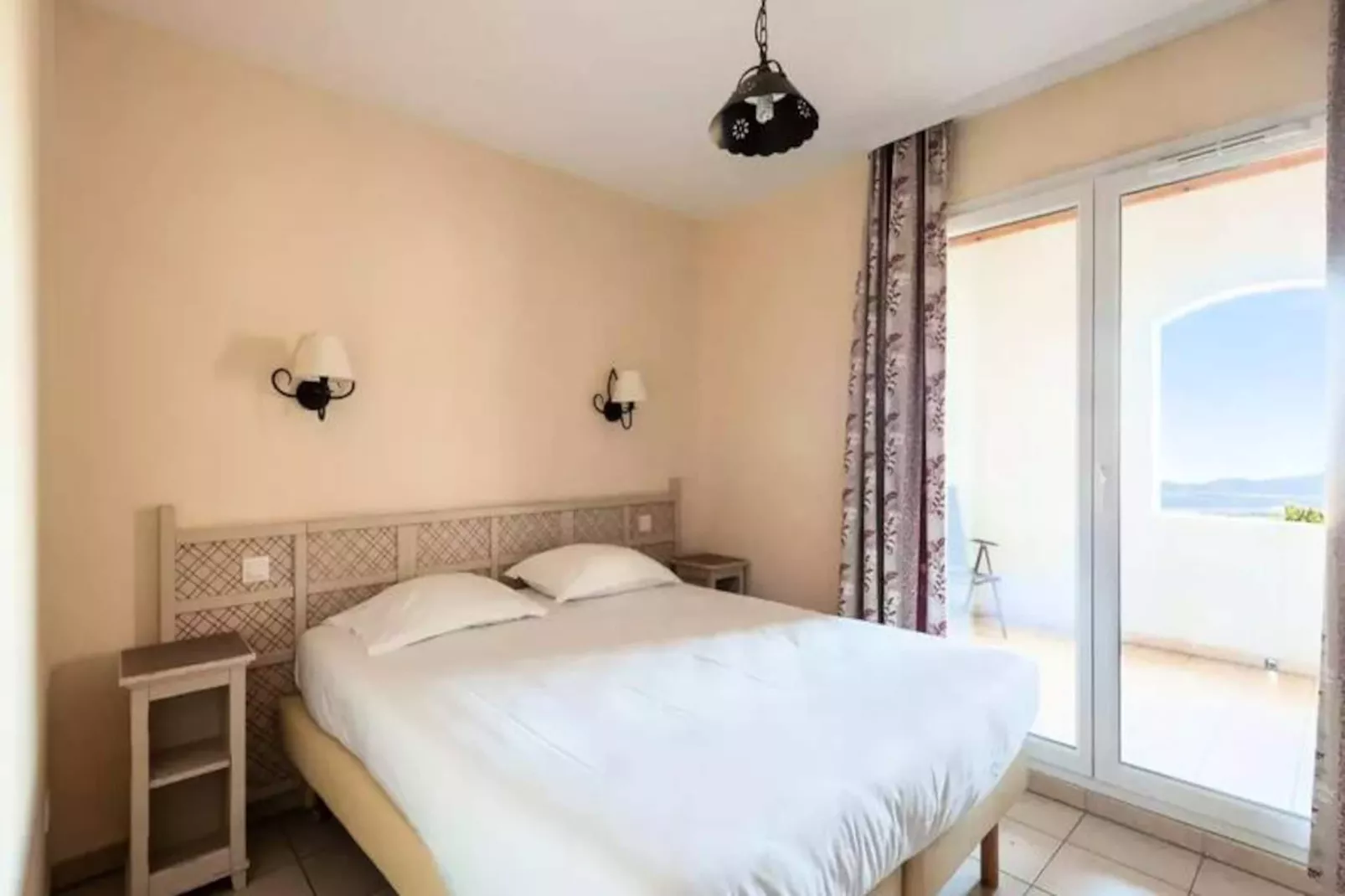 Les Coteaux de Pont Royal en Provence - maeva Home - Image-tags.