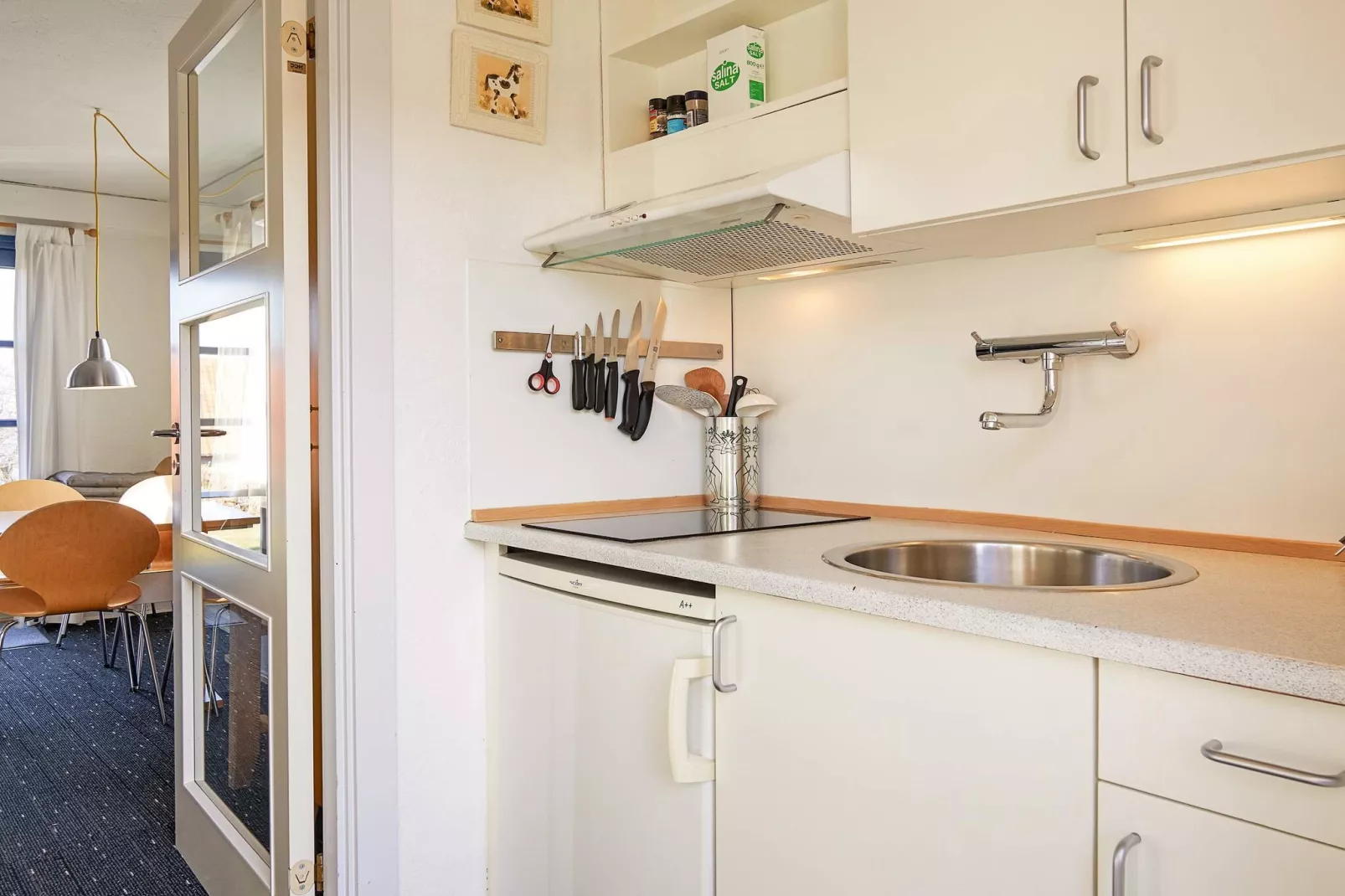 3 room w/seaview - Binnen