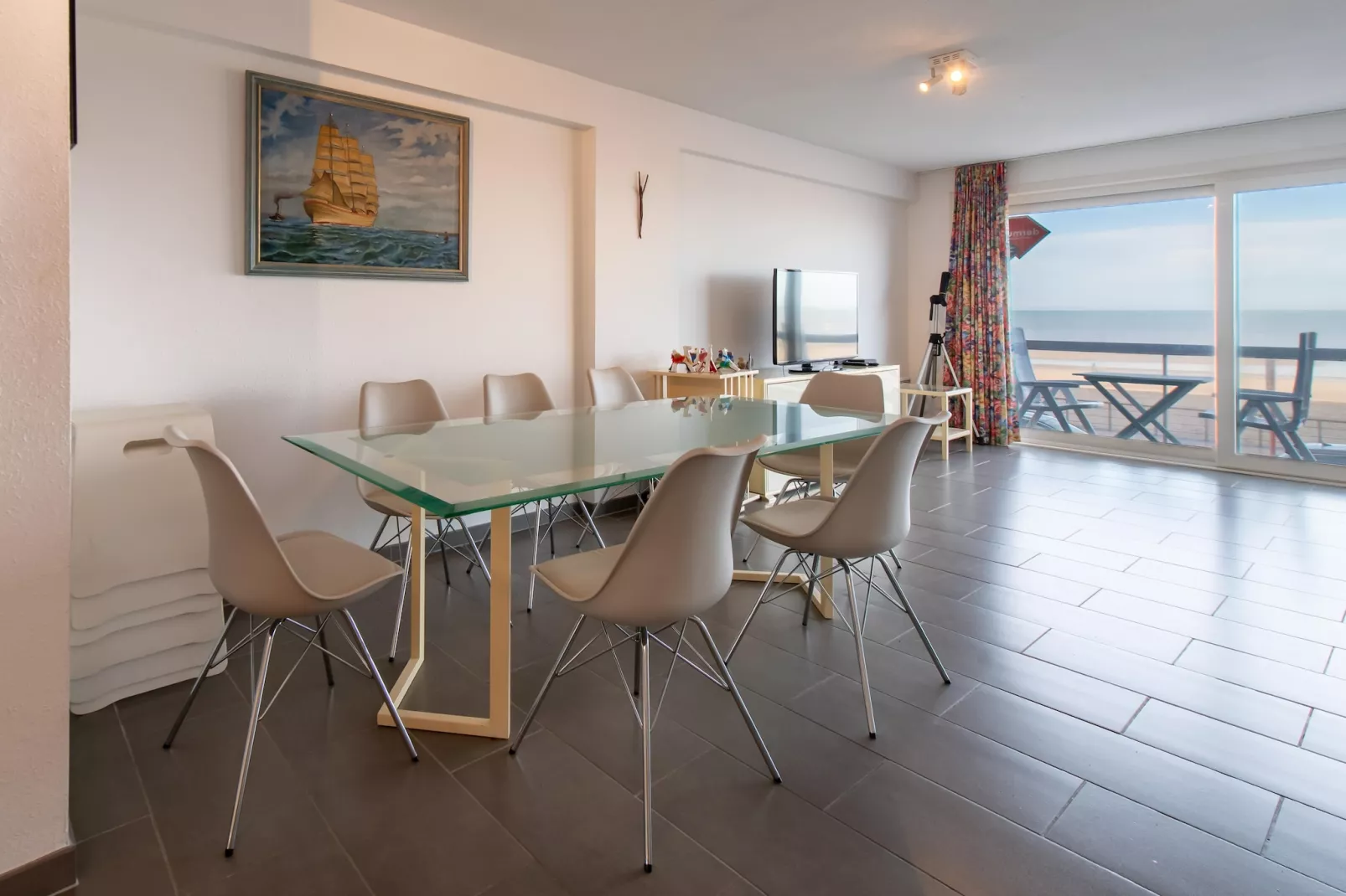 Belle Rive 0101-Eetkamer