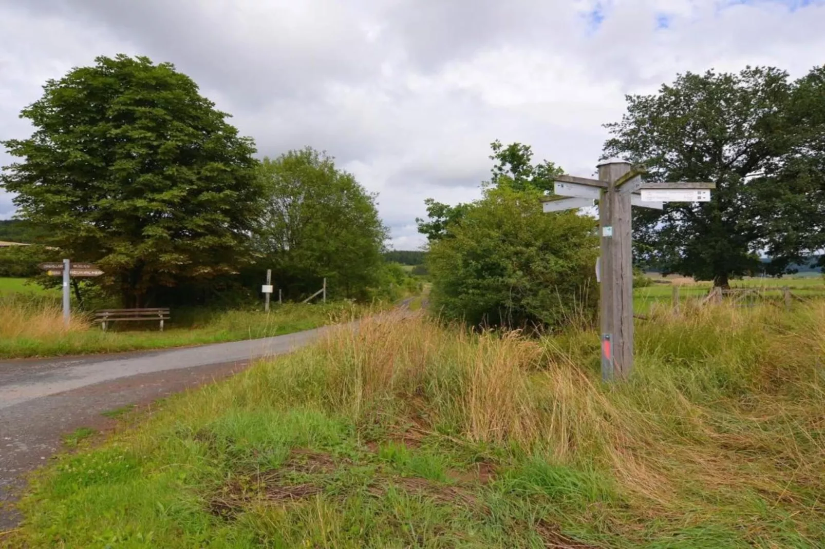 Im Sauerland-Gebieden zomer 20km
