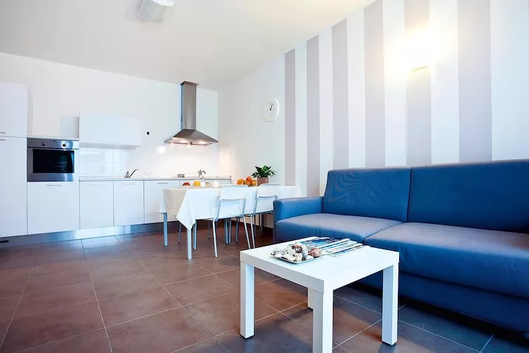 Residence Riviera Palace Two-room Apartment - Eetkamer