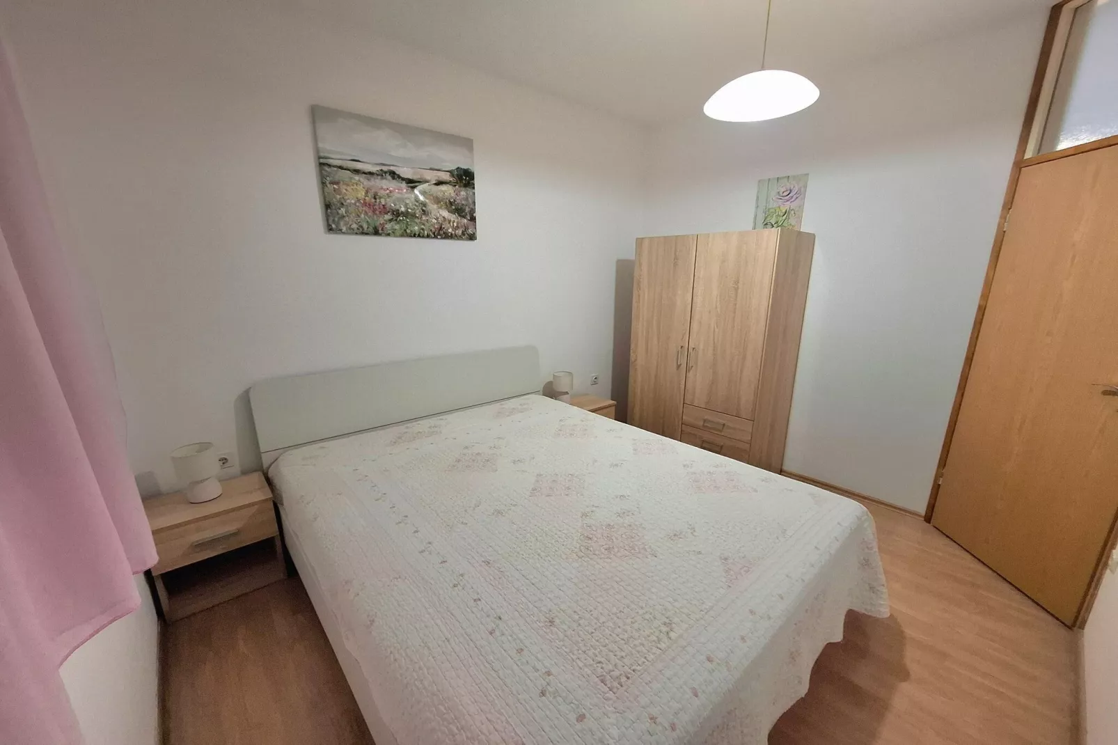 Guest House Old Town View- One Bedroom Apartment (3 Adults)-Slaapkamer