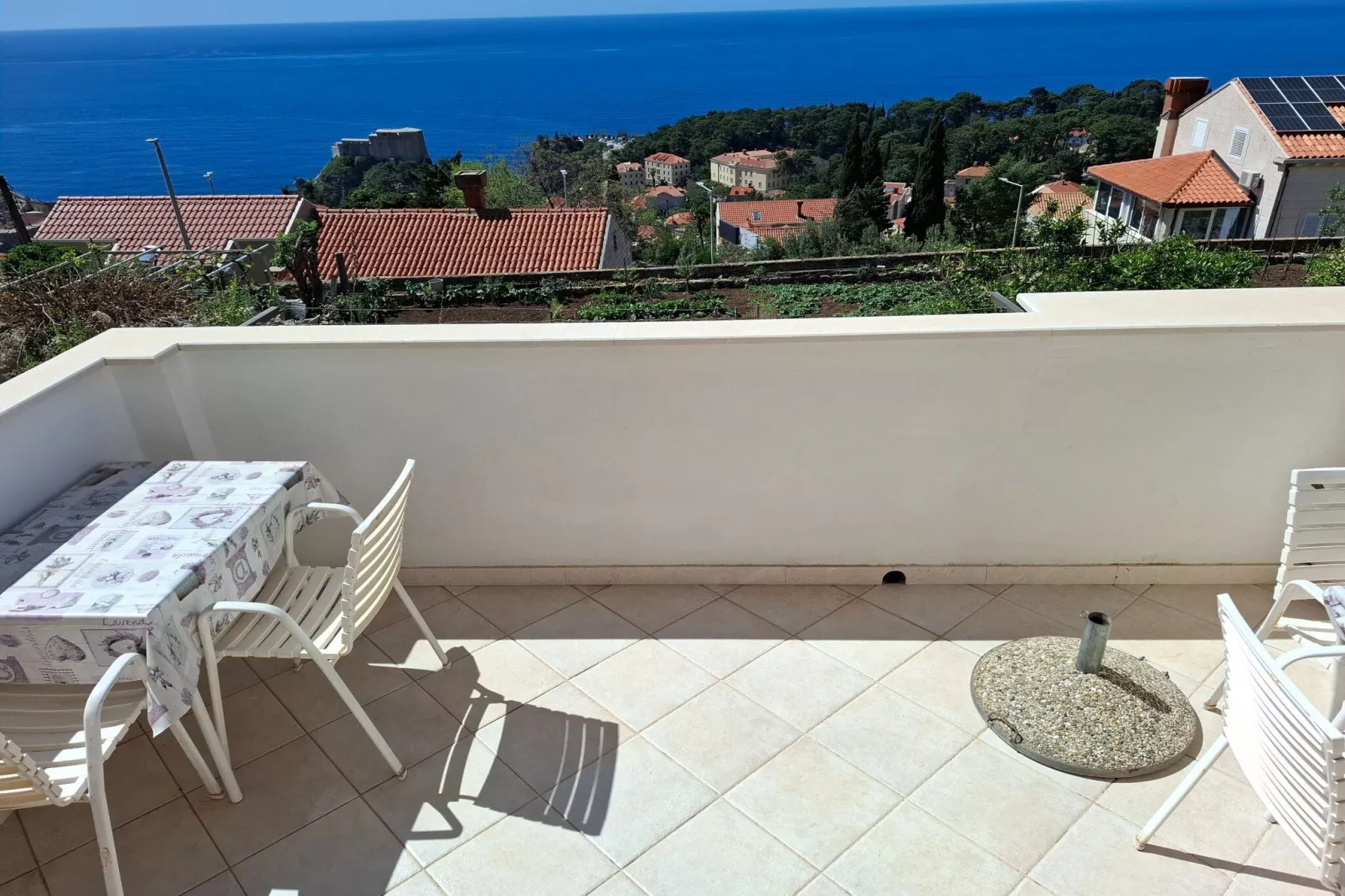 Guest House Old Town View- One Bedroom Apartment (3 Adults)-Uitzicht