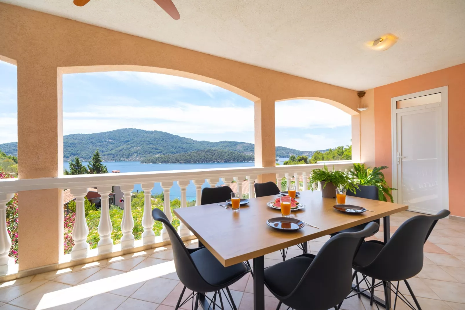 Holiday Home Diana - Two Bedroom Apartment with Terrace and Sea View