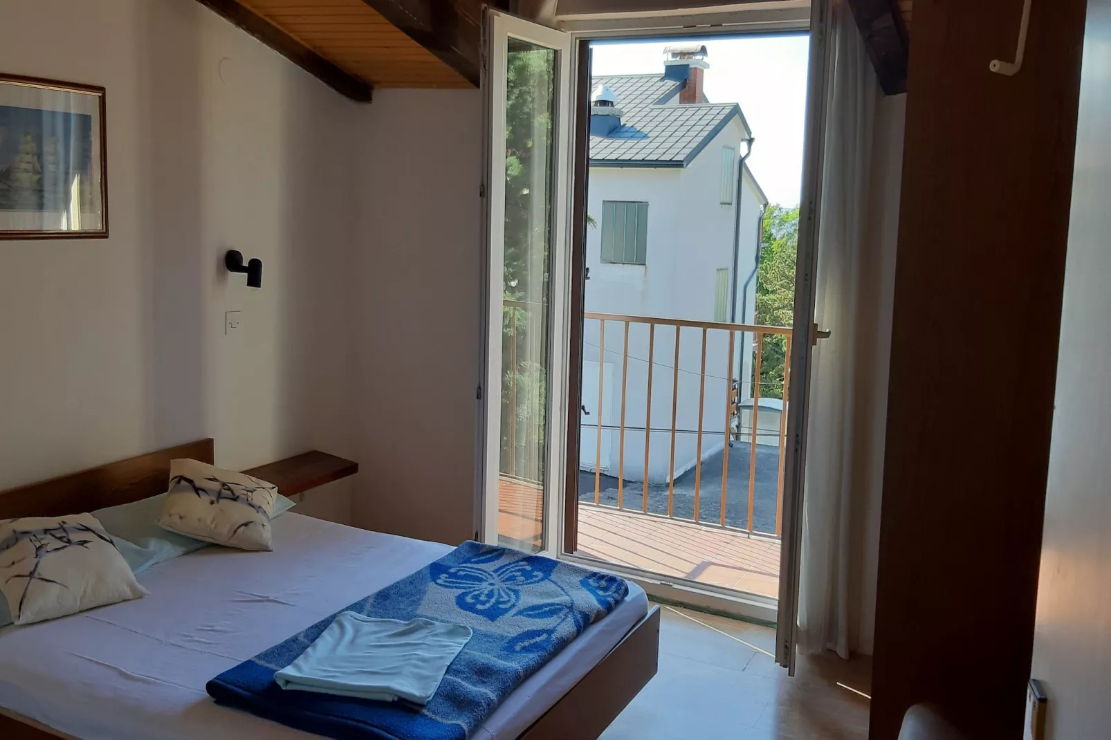 Apartments Oleander Selce- Two bedroom apartment with Balcony and Sea View (4+1)