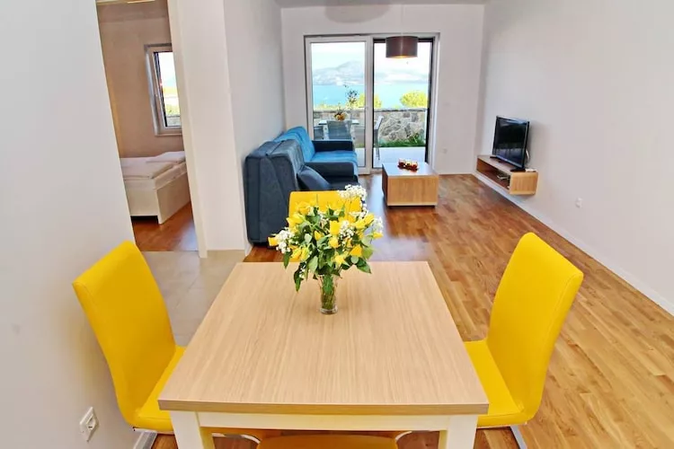 Apartments Kula - Two Bedroom Apartment with Terrace C2