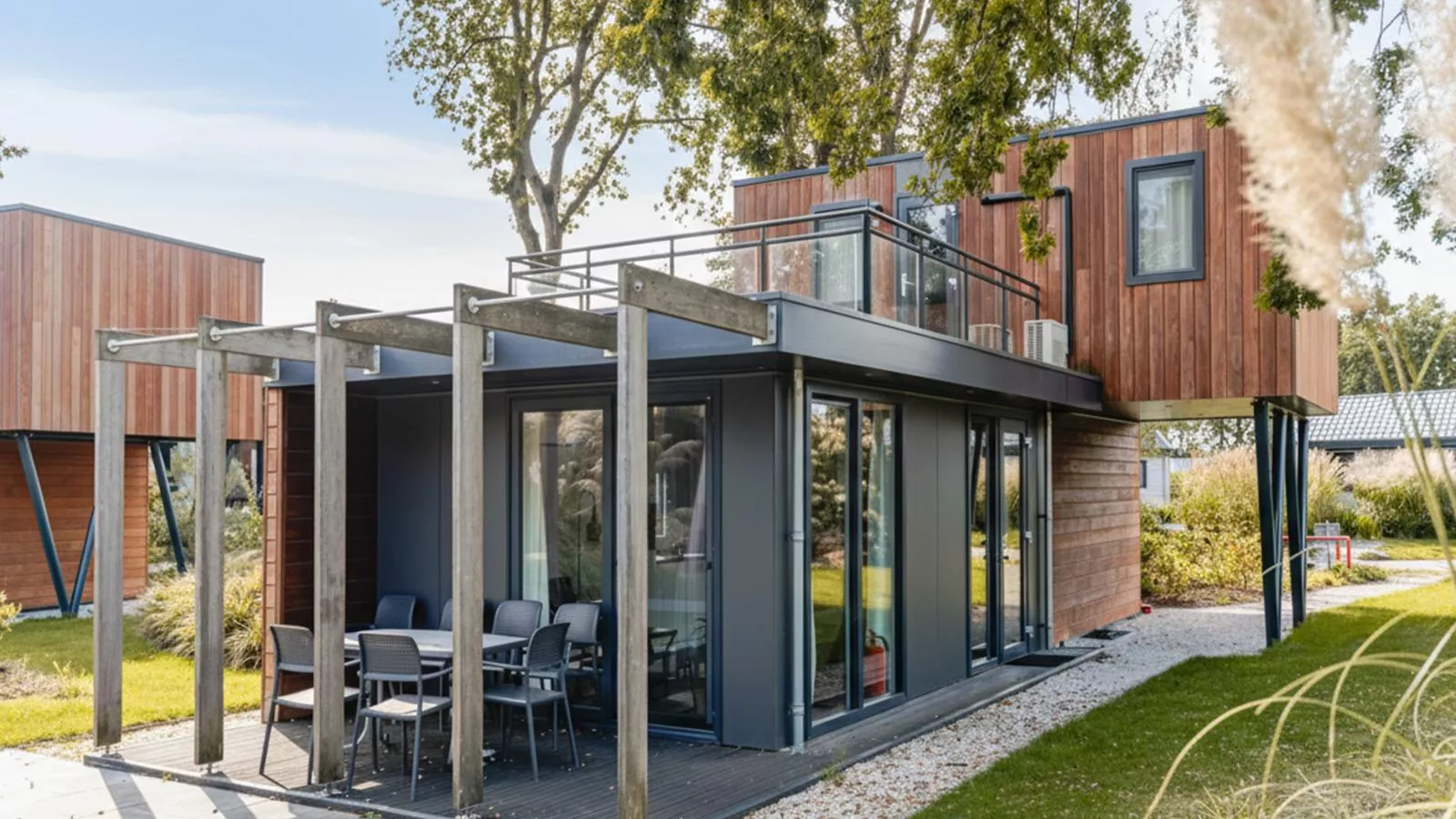 Het luxe droompaviljoen - Buitenkant zomer