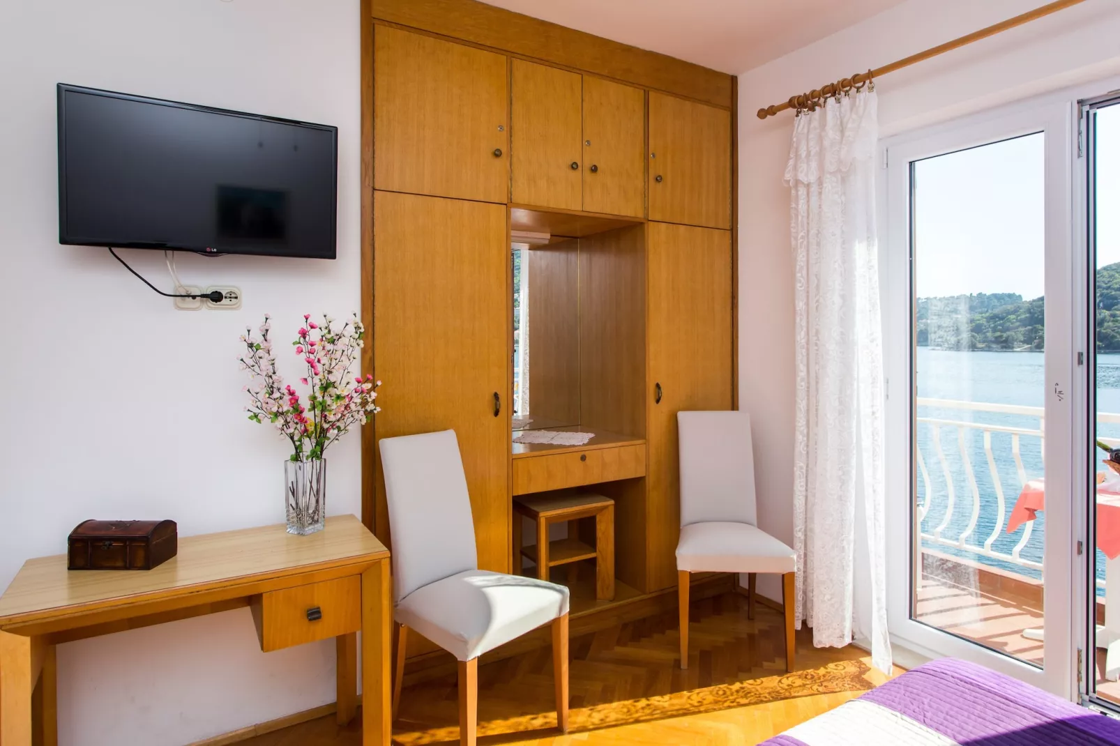 Villa Malfi - Standard Two-Bedroom Apartment with Sea View (A6)