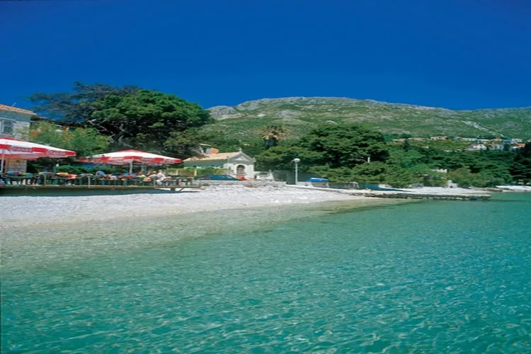 Apartments & Rooms Jokovic-Double Room with Terrace and Partial Sea View (SOBA 4)-Sfeer