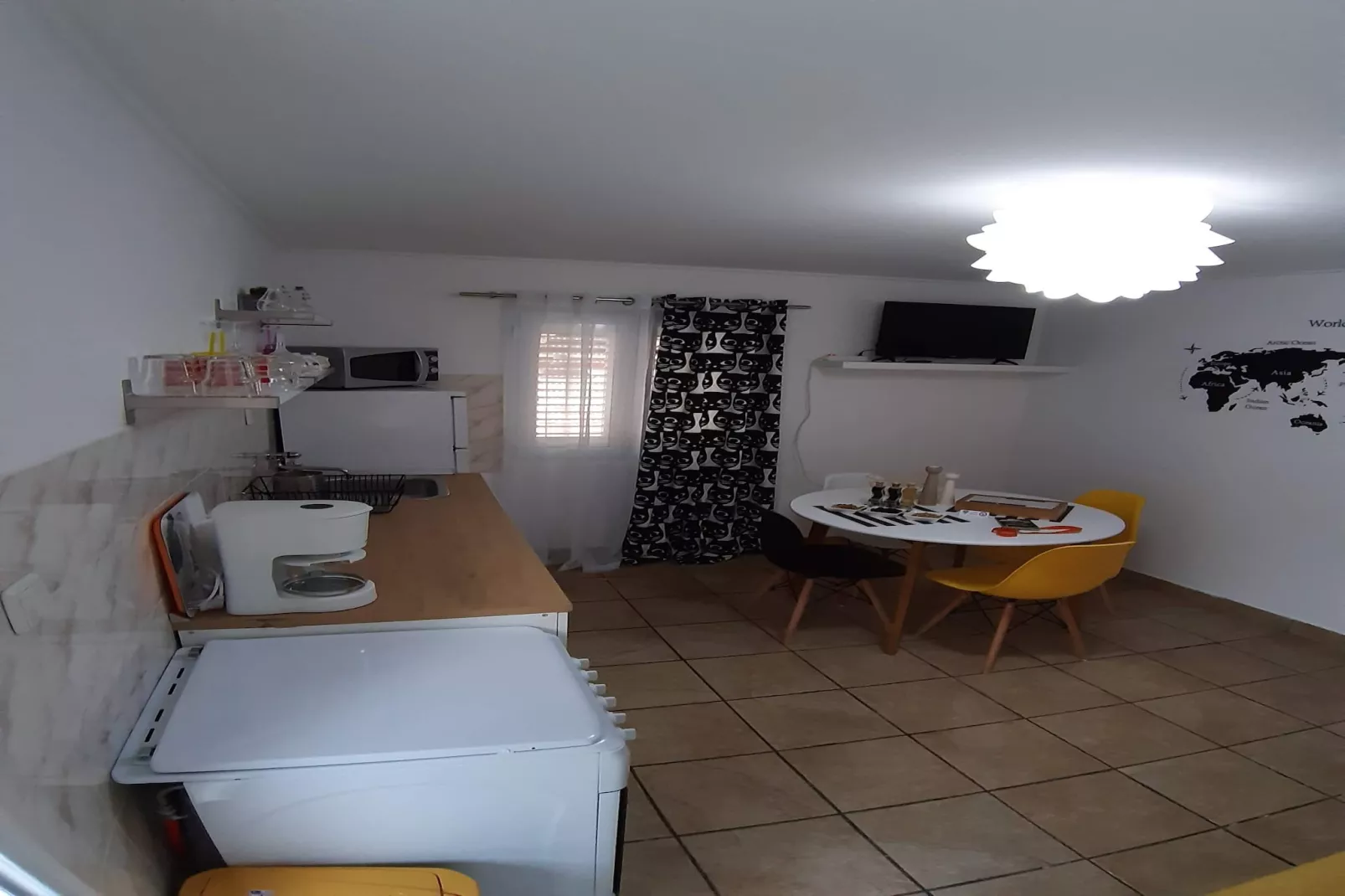 Holiday Home Magazin- One Bedroom Apartment with Terrace and Sea View-Keuken