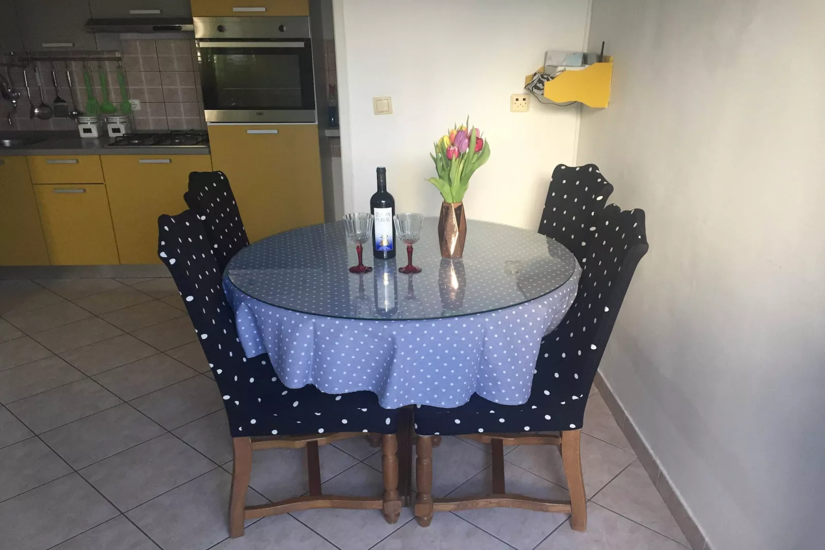 Apartments Roko (ST) - Economy One Bedroom Apartment with Shared Terrace (A2)-Eetkamer