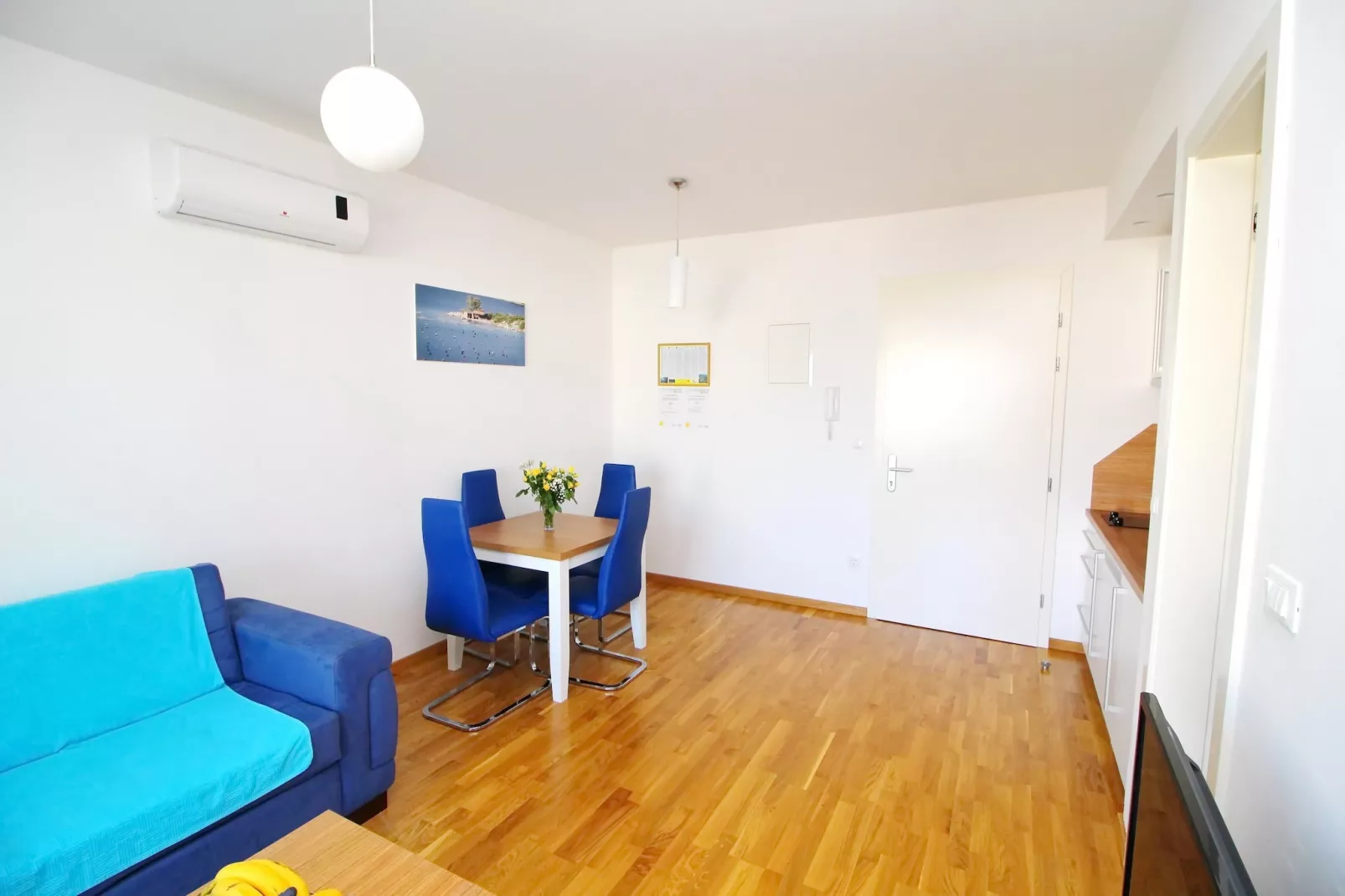 Apartments Kula - One-Bedroom Apartment with Terrace and Sea View-A2-Woonkamer