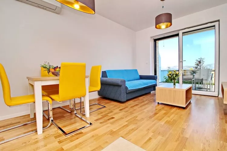 Apartments Kula - One Bedroom Apartment with Terrace C1-Eetkamer