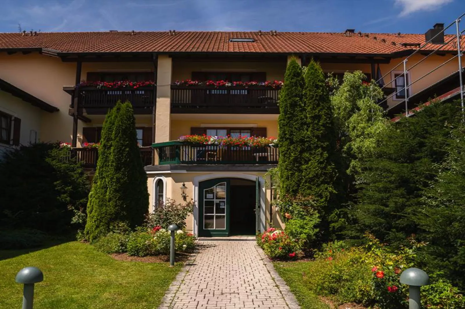 Sammareier Gutshof - Seniorsuite 70qm DG-Buitenkant zomer