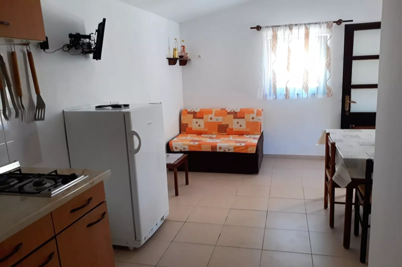 Stone House Oreb - Two Bedroom Holiday Home with Sea View-Keuken