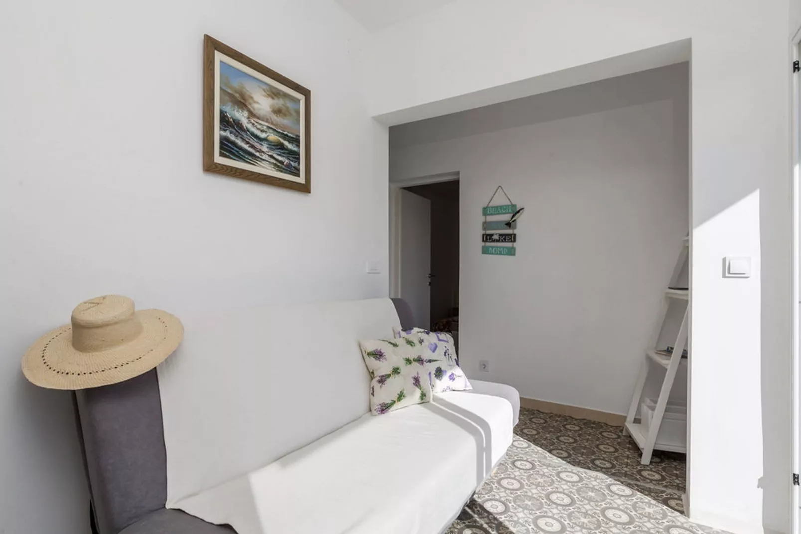 Apartments Sun 4 You - One Bedroom Apartment with Terrace and Sea View (Apartment 1) - Woonkamer