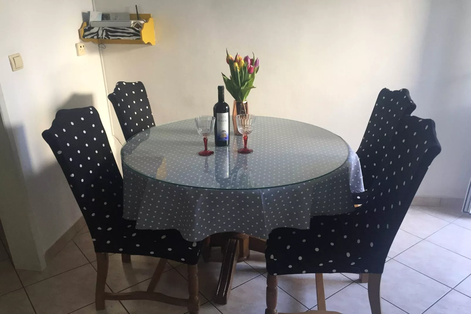 Apartments Roko (ST) - Economy One Bedroom Apartment with Shared Terrace (A2)-Eetkamer