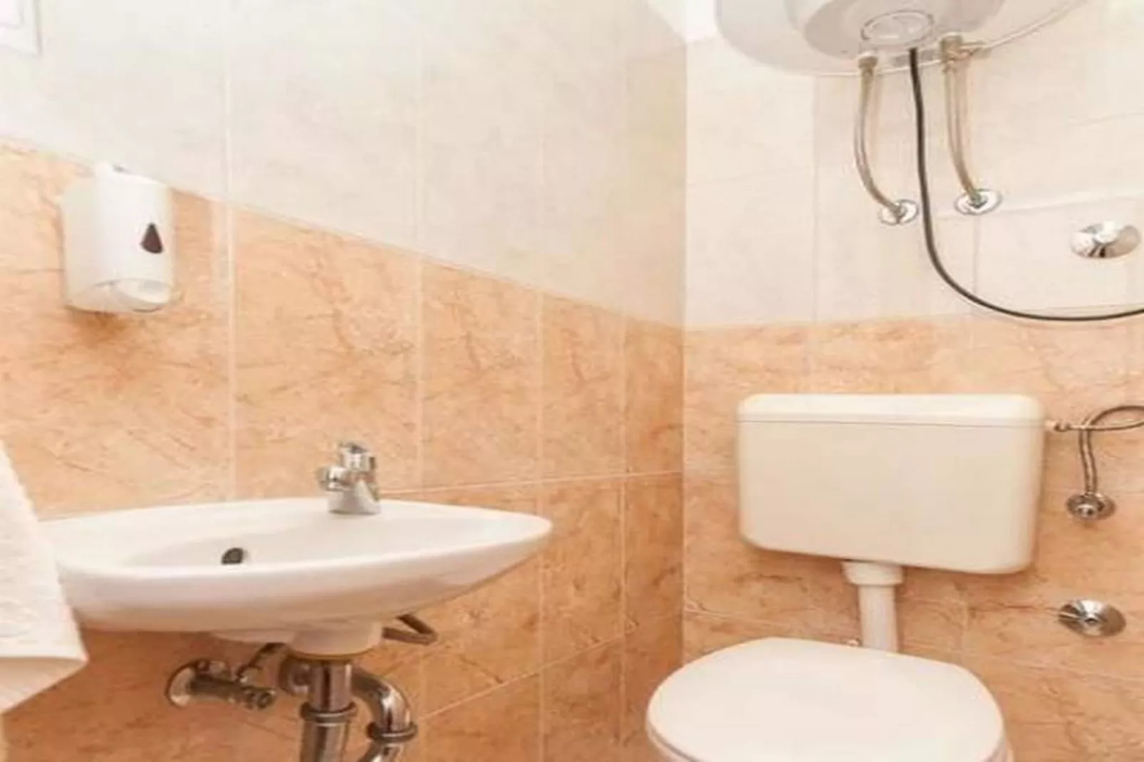 Apartments Marko - Three Bedroom Apartment with Terrace and Sea View (A6)-Badkamer