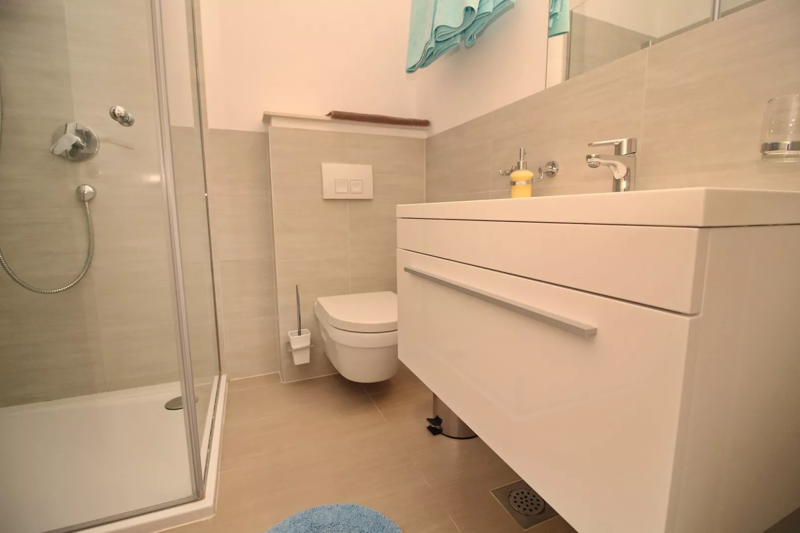 Apartments Kula - Comfort One Bedroom Apartment with Balcony and Sea View-B3-Badkamer