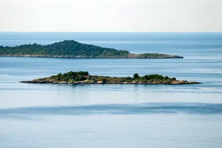 Apartments Klis -Two-Bedroom Apartment with Terrace - Uitzicht