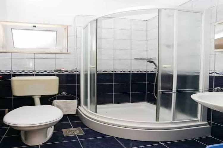 Apartments Posta - Comfort Studio with Balcony and Sea View - Apartman 1-Badkamer