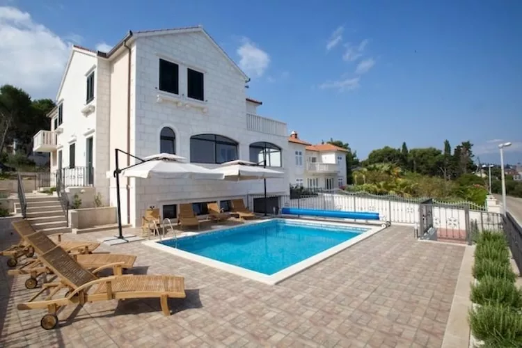 Apartments Villa Grlica - One Bedroom Apartment With Balcony and Garden View (A2)-Buitenlucht