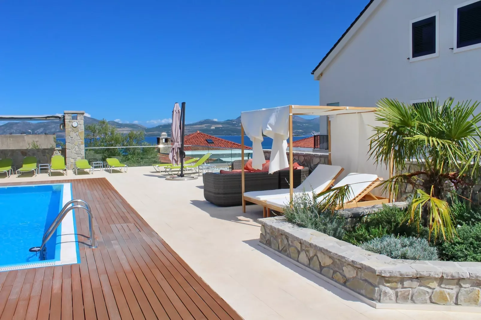 Apartments Kula - Comfort One Bedroom Apartment with Balcony and Sea View-B4-Zwembad