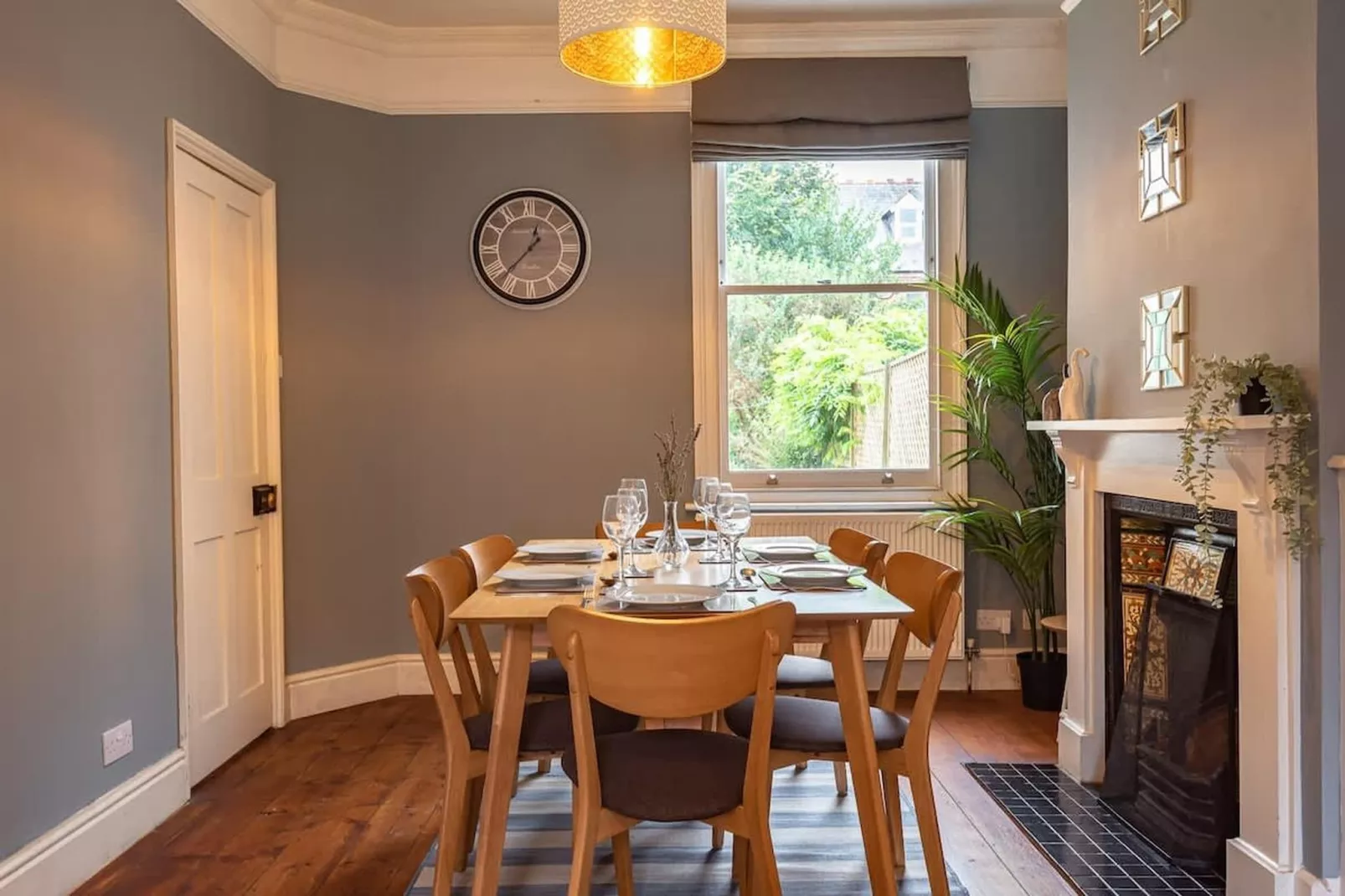 RG Donnington 30-Eetkamer