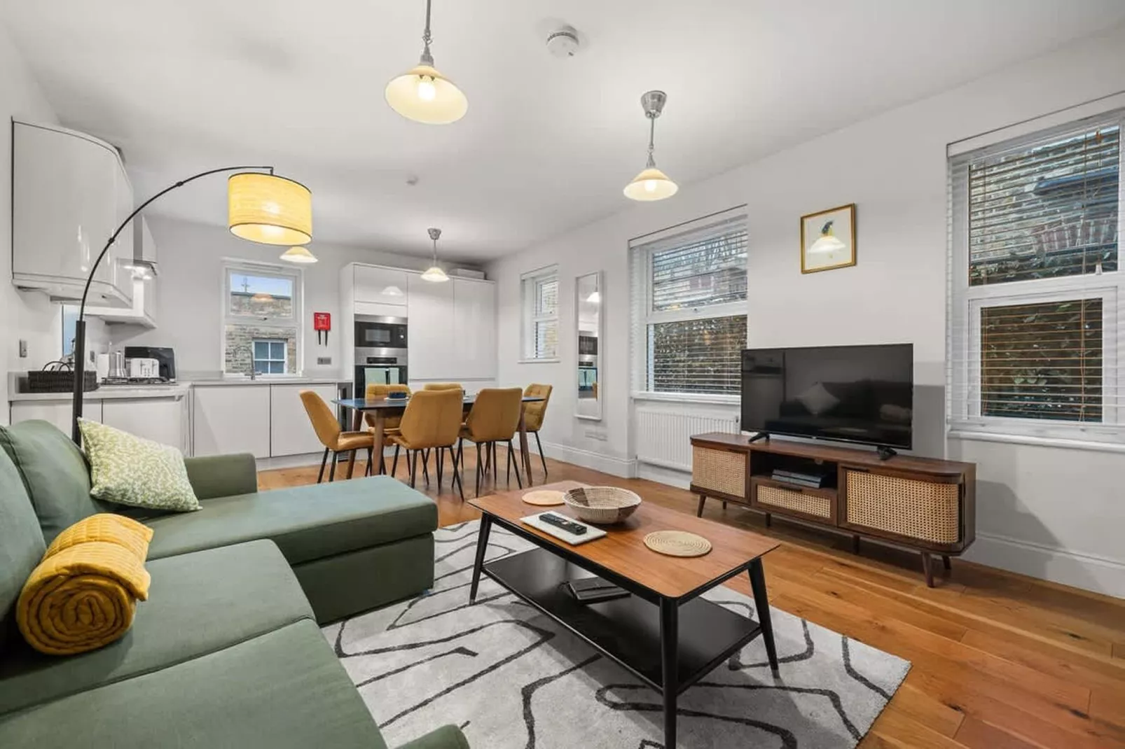 SW6 Fulham Palace Rd-Woonkamer