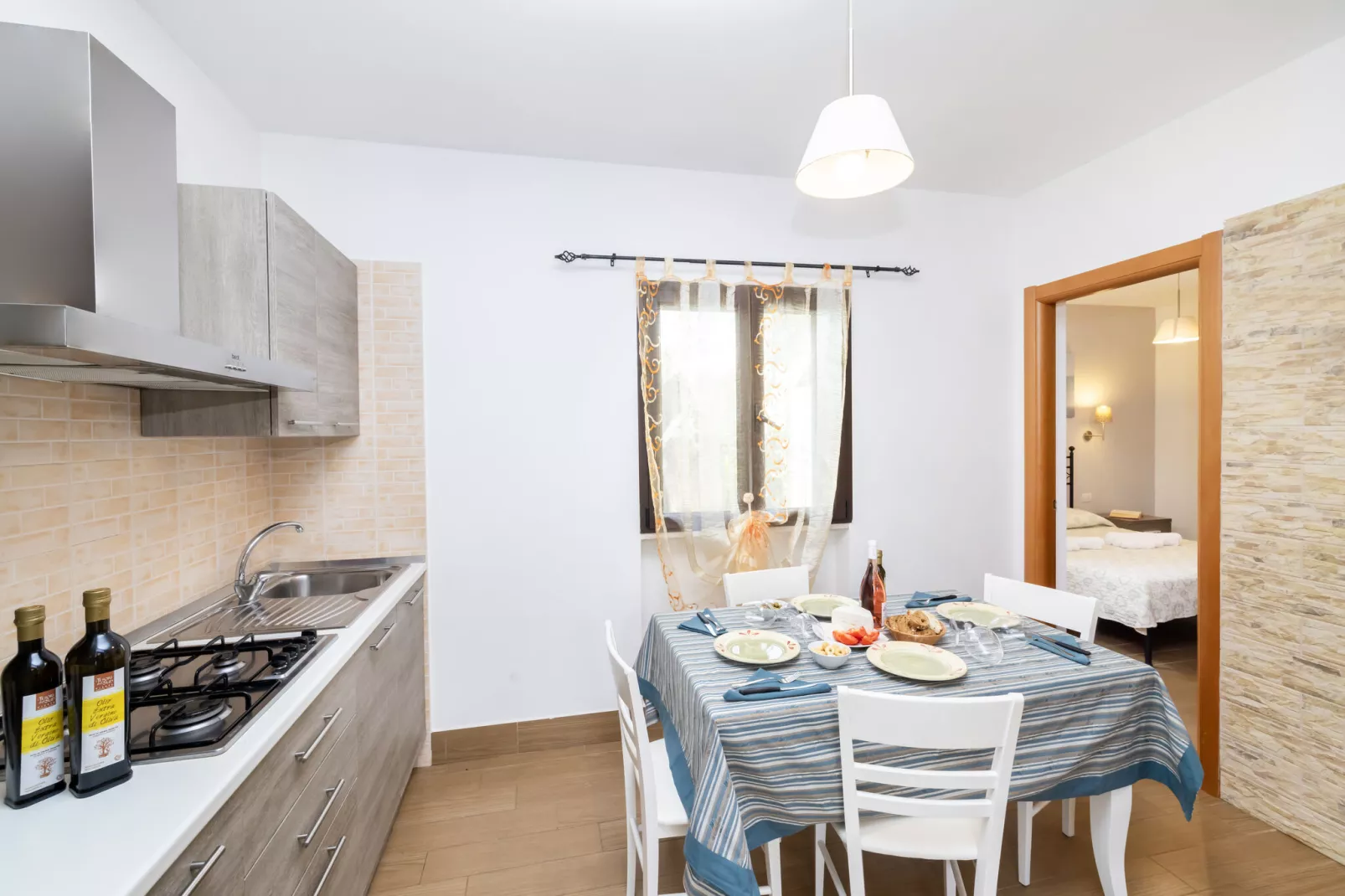 I Tesori del Sud - App 3-roomed - 4 pax ground floor-Eetkamer