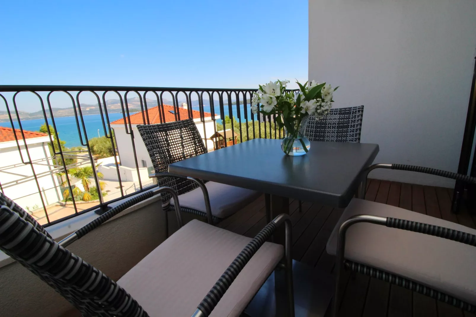 Apartments Kula - Comfort One Bedroom Apartment with Balcony and Sea View - A3-Terrasbalkon