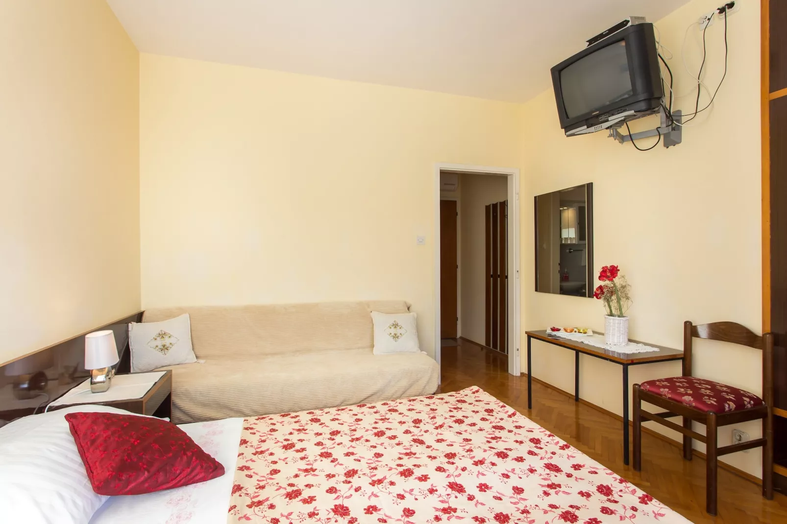 Villa Malfi - One-Bedroom Apartment with Sea View (A5)-Slaapkamer