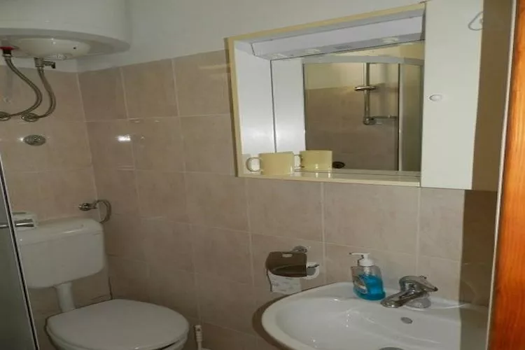 Apartments Franka - Studio with Terrace and Sea View (A2)-Badkamer