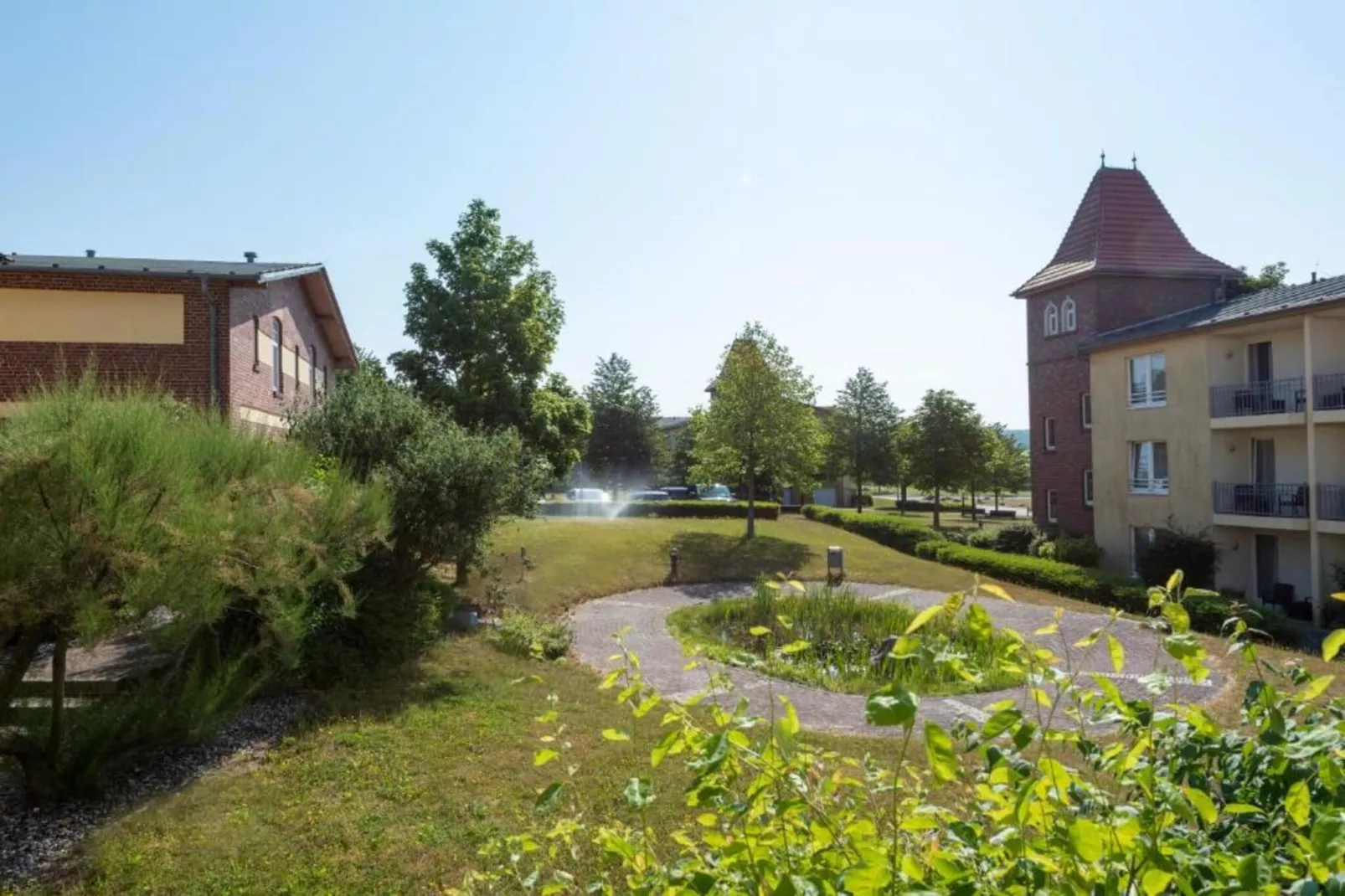 Rugen Suites-Buitenkant zomer