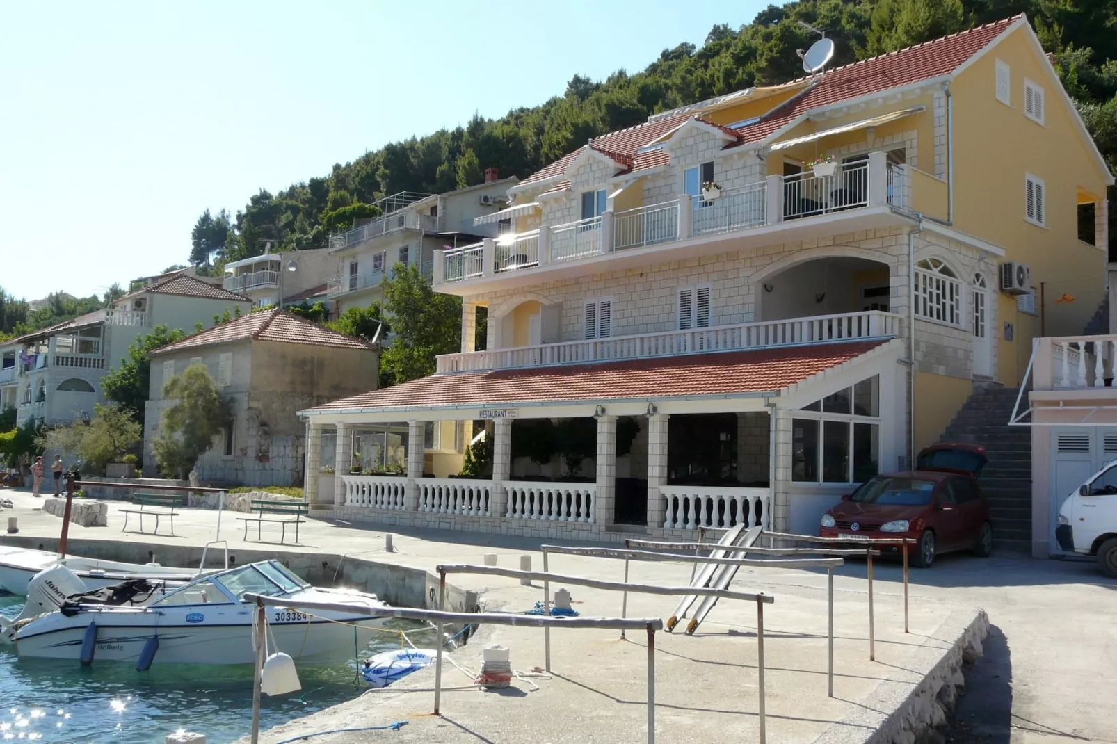 Apartments Korčula - Standard Two Bedroom Apartment with Terrace and Sea View (Seashell)-Buitenlucht