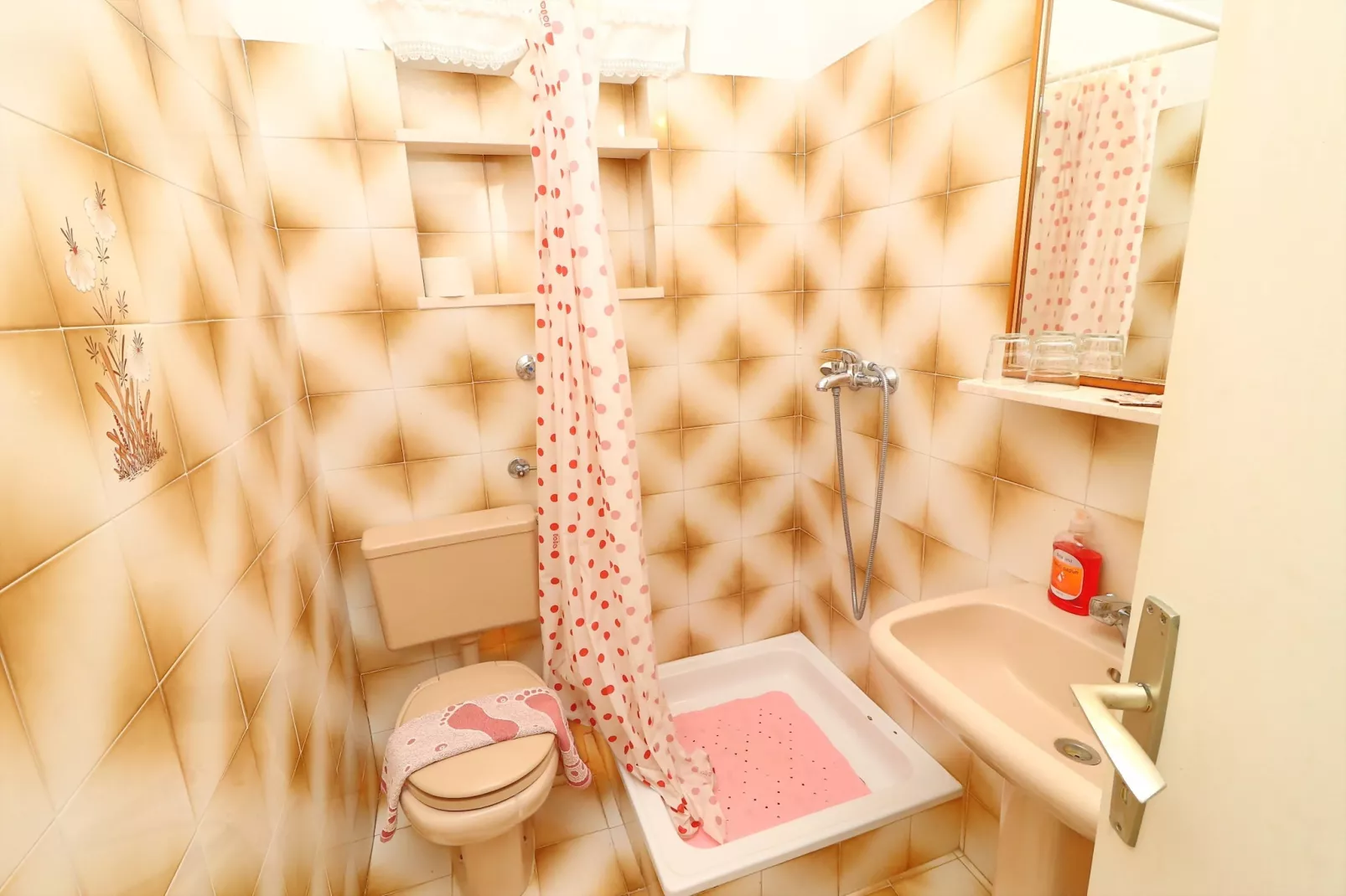 Apartments More & Ja - Superior One Bedroom Apartment with Terrace and Sea View ( 2. zapad )-Badkamer