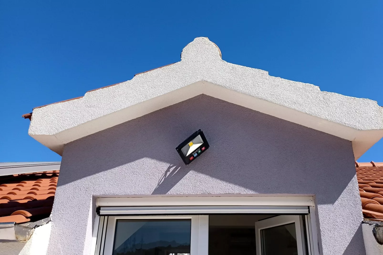 Bertie's Lodge - Standard Two Bedroom Apartment with Balcony and Sea view(A0)-Buitenlucht