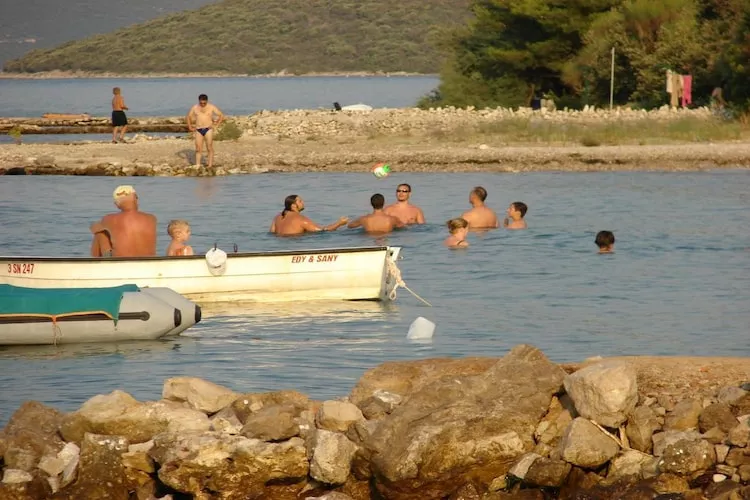 Apartments Neven - Studio Apartment with Terrace and Partial Sea View (A3)-Sfeer